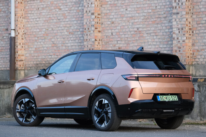 Ez most a legmenőbb Opel itthon 6