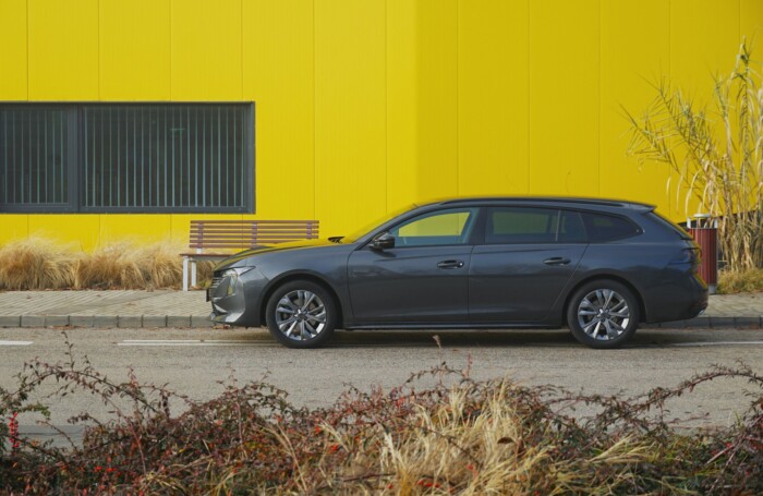 Rengeteg magyar autóst is érintő döntést hozott a cégóriás 3 | Vezess Rengeteg magyar autóst is érintő döntést hozott a cégóriás 3