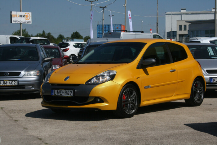 Vehetsz zseniális használt autót 4-5 millió forintért 21