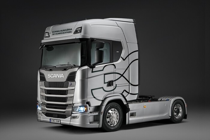 Időutazásra hív ez a limitált szériás vontató