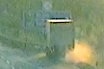 Fékezés nélkül hajtott árokba egy teherautós az M1-esen