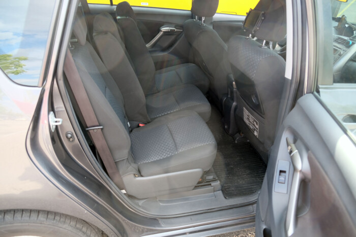 Van jó családi autó 2,5 millió Ft alatt 10