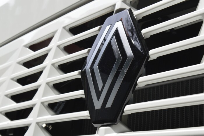 Vadonatúj Renault kukásautókat tesztelnek Magyarországon 6