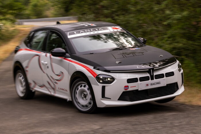 Olcsón vehetsz versenyautót a legendás gyártótól 7 | Vezess Olcsón vehetsz versenyautót a legendás gyártótól 7