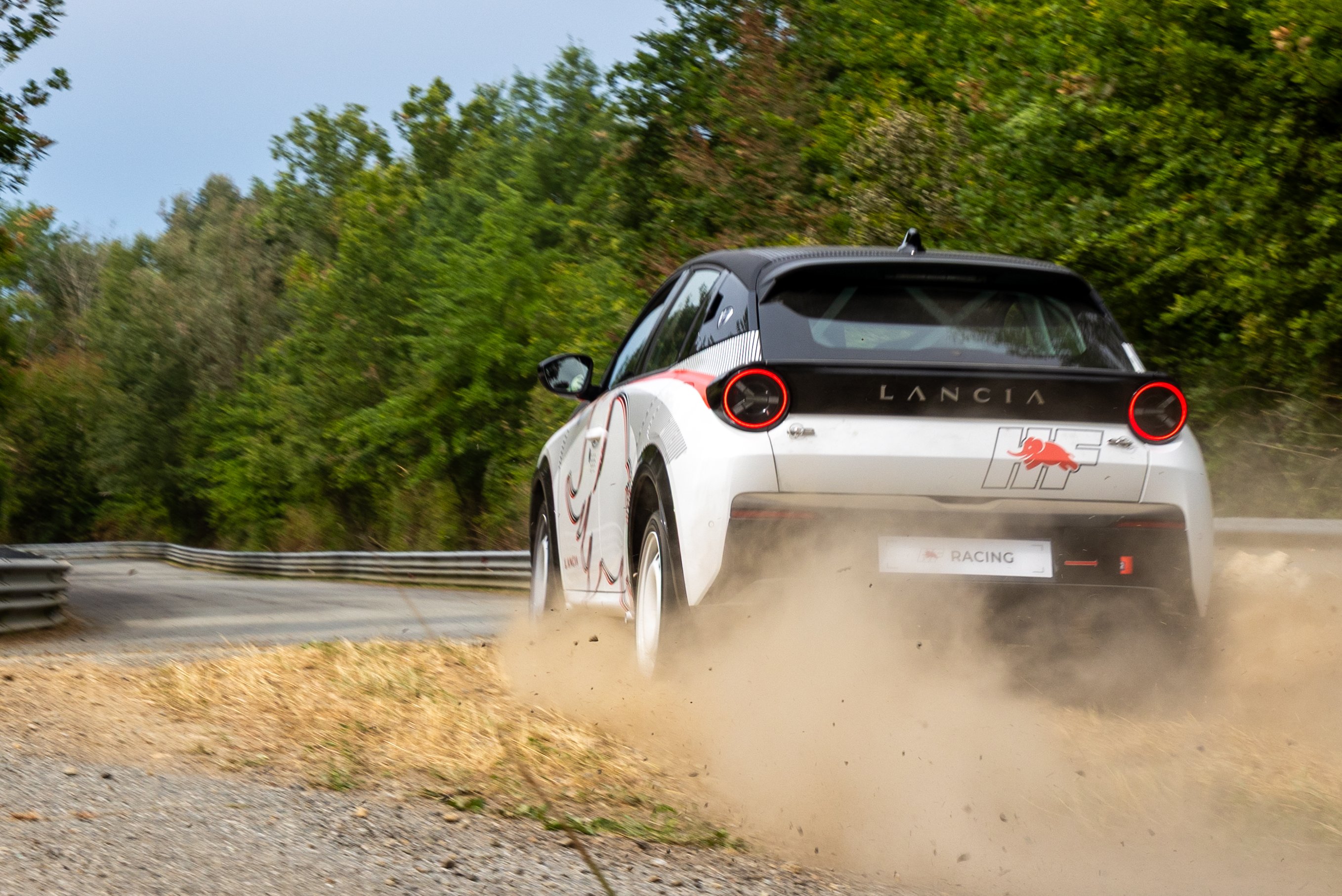 ypsilon-rally-racing-22 | Vezess | Vezess