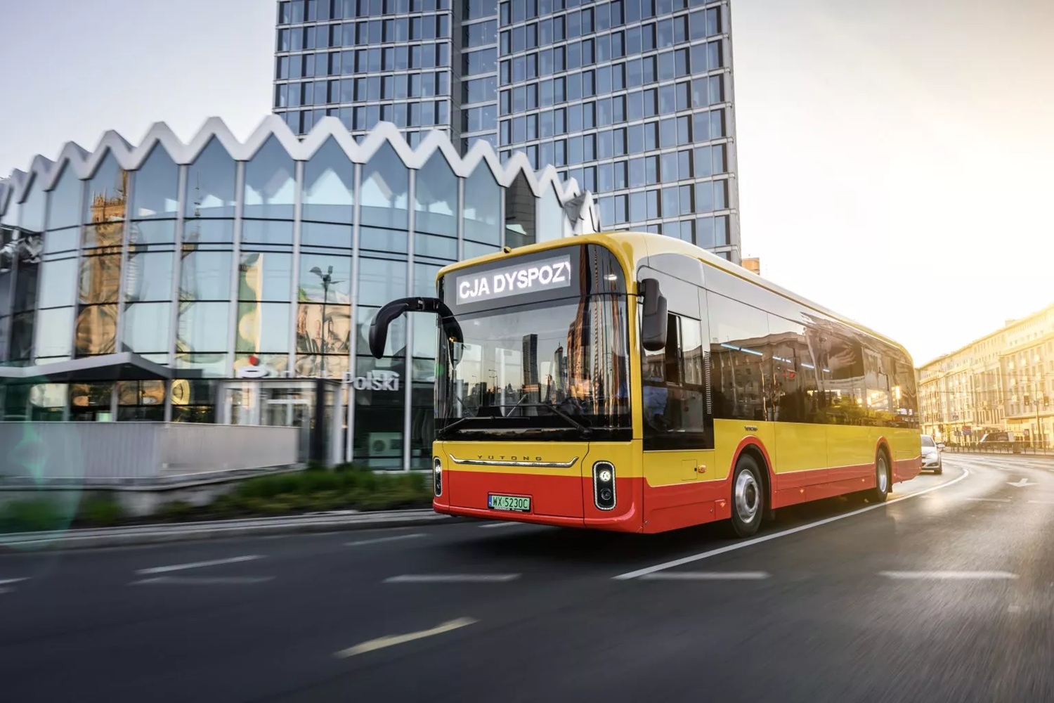 Meredeken nőnek az e-busz eladások Kép