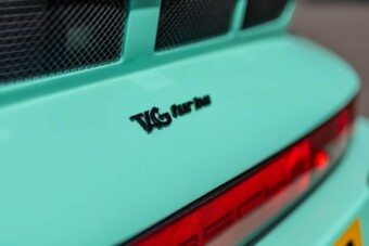 700 milliót érhet az F1-motoros utcai autó