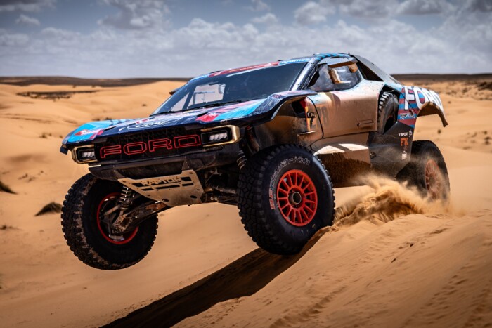 Terepképes szupersportkocsit építene a Ford 13