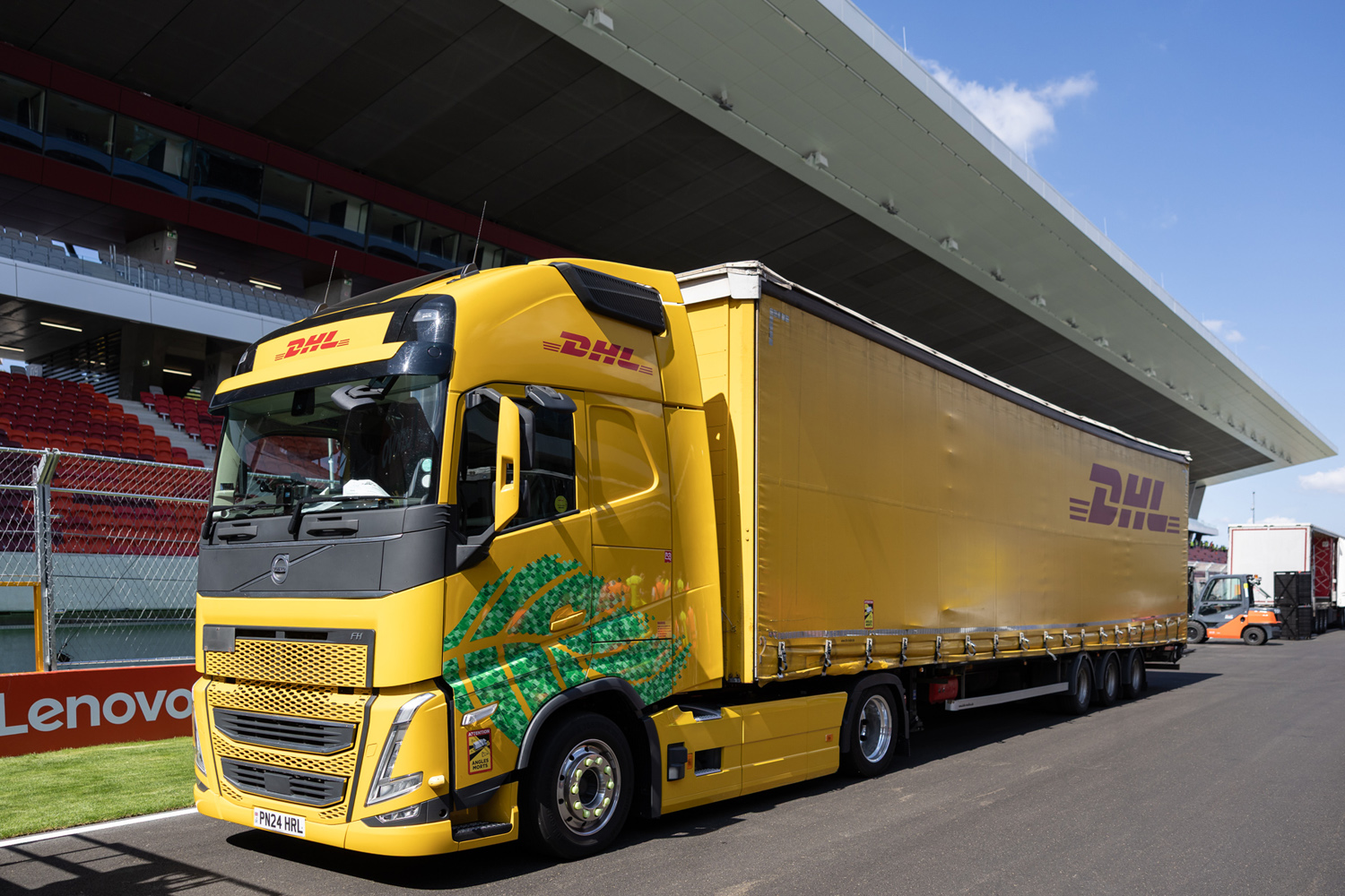 20250730_dhl_f1_press_release_resize_00002 | Vezess | Vezess