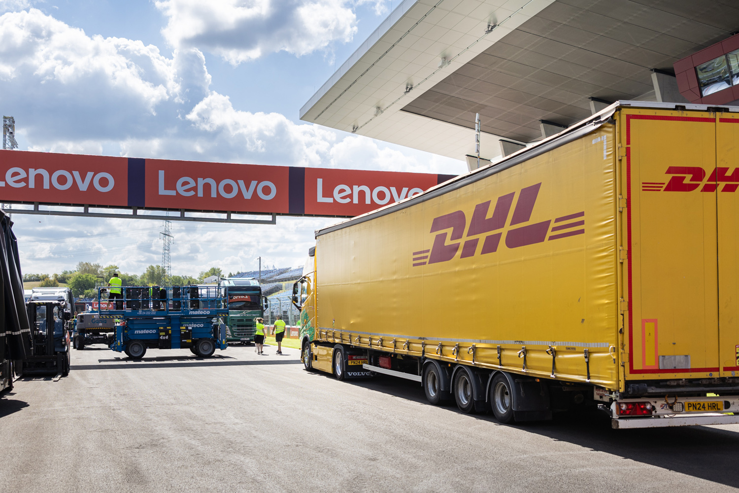 20250730_dhl_f1_press_release_resize_00004 | Vezess | Vezess