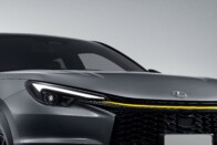 Jön a Lexus új szupersportkocsija… egy SUV! 6 Jön a Lexus új szupersportkocsija… egy SUV! 6