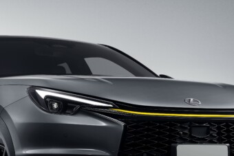 Besárgult az orra, így igazán durva a Lexus