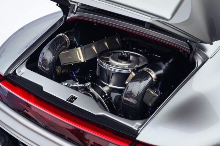 1000 lóerőt ad kézi váltóval ez a régi-új Porsche 15