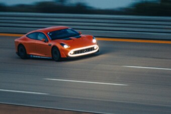 Hét és fél nap alatt kerülte meg a földet egy villanyautó (új fotókkal, táblázattal)