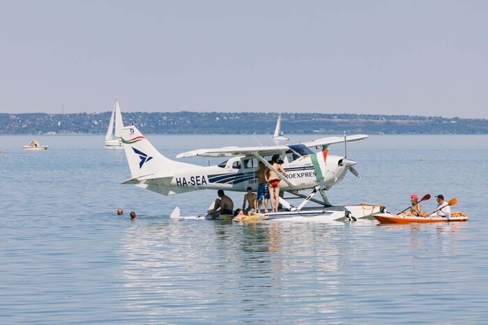 Különleges jármű érkezik hétvégén a Balatonra