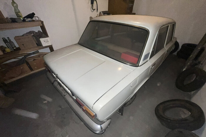 Csodás találat egy ceglédi garázsban