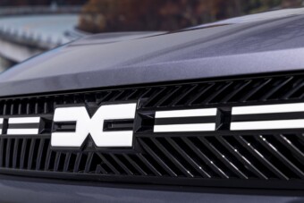 Villámgyorsan jöhetnek az új Dacia modellek