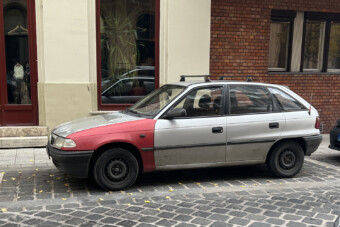 Drága a javítás, terjednek az eldobható autók