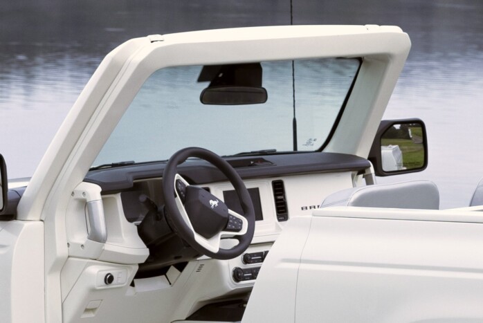 Újraálmodták az első 4×4-es sportautót