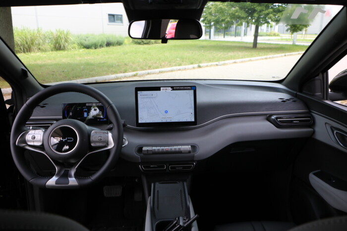 Duplájára drágul ez az autó, mire magyar rendszámot kap 12