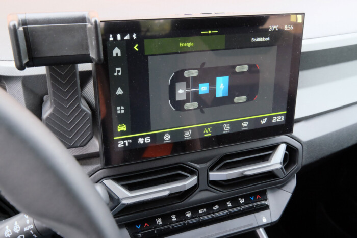 Alig kér benzint a Dacia új hibridje 17 | Vezess Alig kér benzint a Dacia új hibridje 17