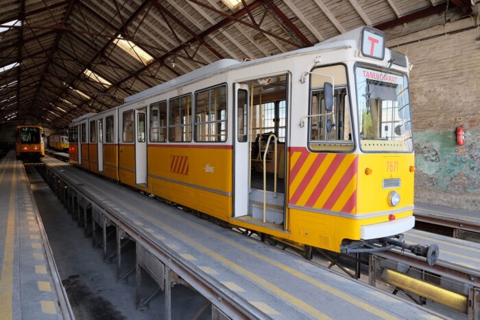 Buszt, villamost, trolit vezetnél? Így kezdj hozzá! 11