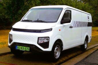 Minifurgon, de a lábad kinyújthatod