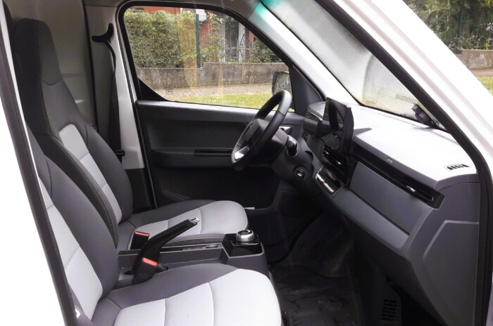 Minifurgon, de a lábad kinyújthatod 7