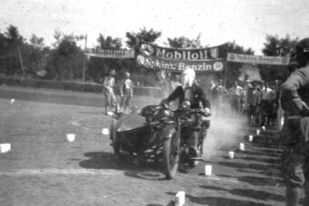 A XX. század magyar hősei két keréken érték el a lehetetlent