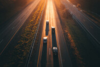 Vánszorgott az autópályán: azonnal bevonták a 85 éves sofőr jogosítványát 1