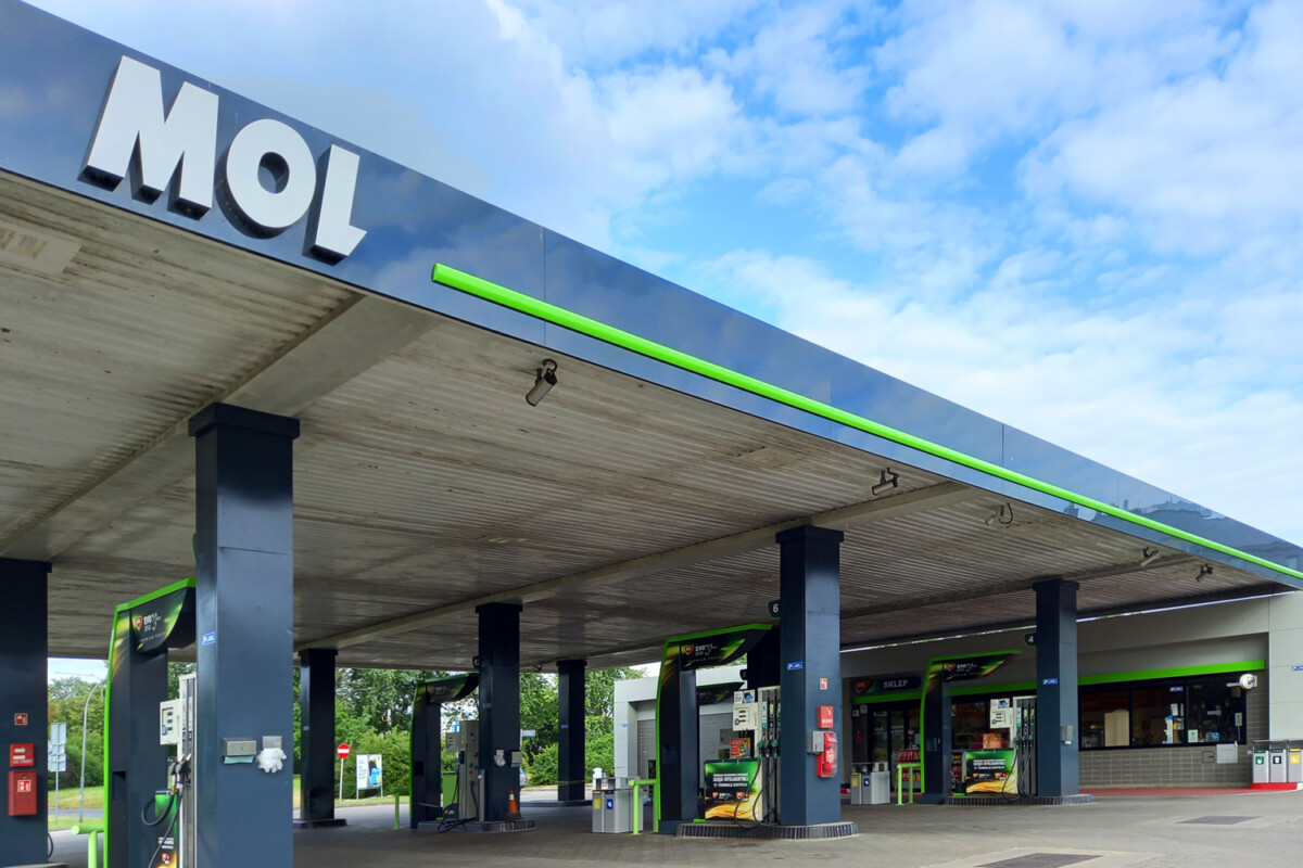 Az emberek használnák a MOL hulladékból készült üzemanyagát