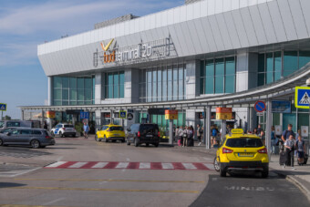 Változik a közlekedési rend a repülőtéren