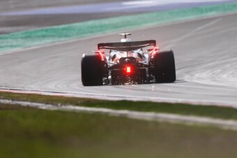 Kiszámolták, ennyit lassul a Forma-1 2026-ra