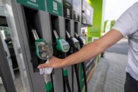 Újabb európai ország szünteti meg az üzemanyagárak korlátozását 1 Újabb európai ország szünteti meg az üzemanyagárak korlátozását 1