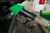 Olcsóbb lesz dízelt tankolni 2 Olcsóbb lesz dízelt tankolni 2