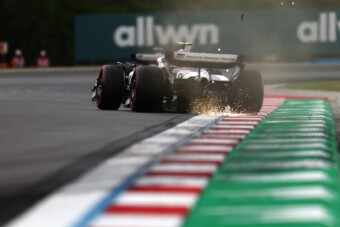 F1: „Szakáll nélkül fiatalabb” – csapattársával poénkodott az újonc