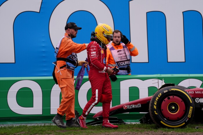 F1: Szokatlan hibájával negatív rekordot állított fel Hamilton