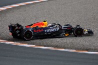 Ijesztő balesettel folytatódott az F1-hétvége 1