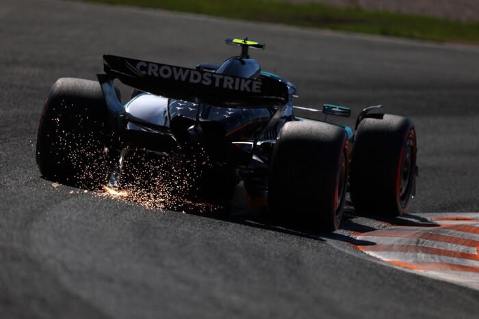 F1: Kulcspillanatban fordított az elnyomott McLaren-pilóta 8