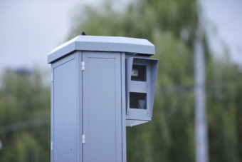 Ezen a helyen milliókra büntetik a gyorshajtó gazdagokat