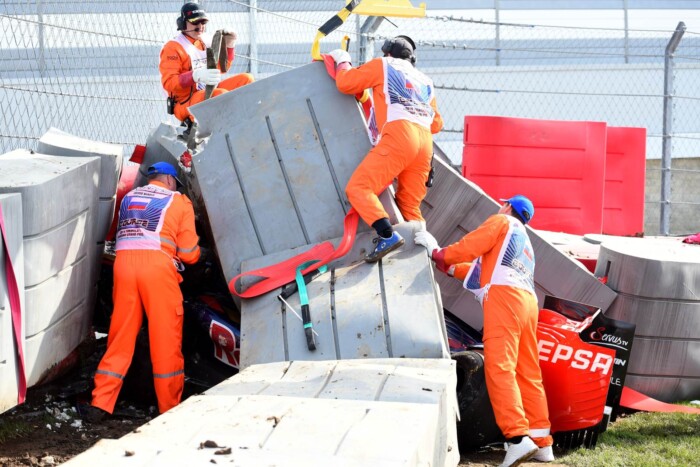 Tűz, eső, hollywoodi forgatás: így zajlik egy Forma–1-es hétvége belülről 17