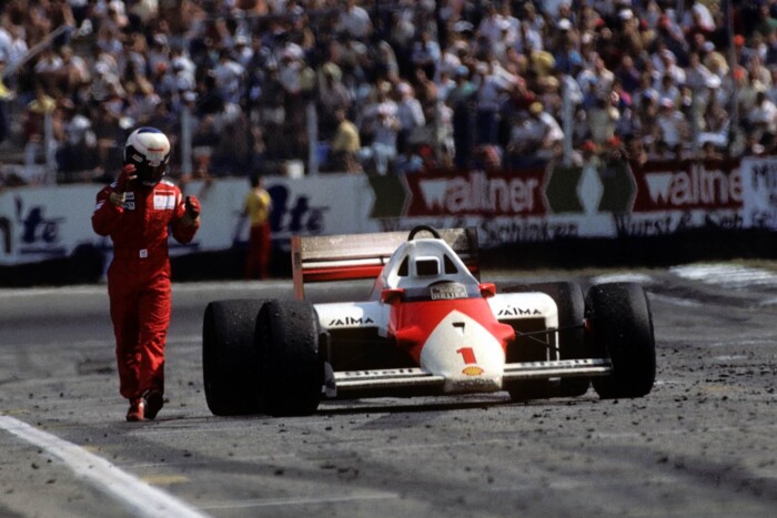 700 milliót érhet az F1-motoros utcai autó 7