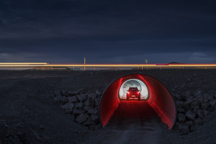 Szokatlan helyre kerülhet az autók féklámpája a jövőben