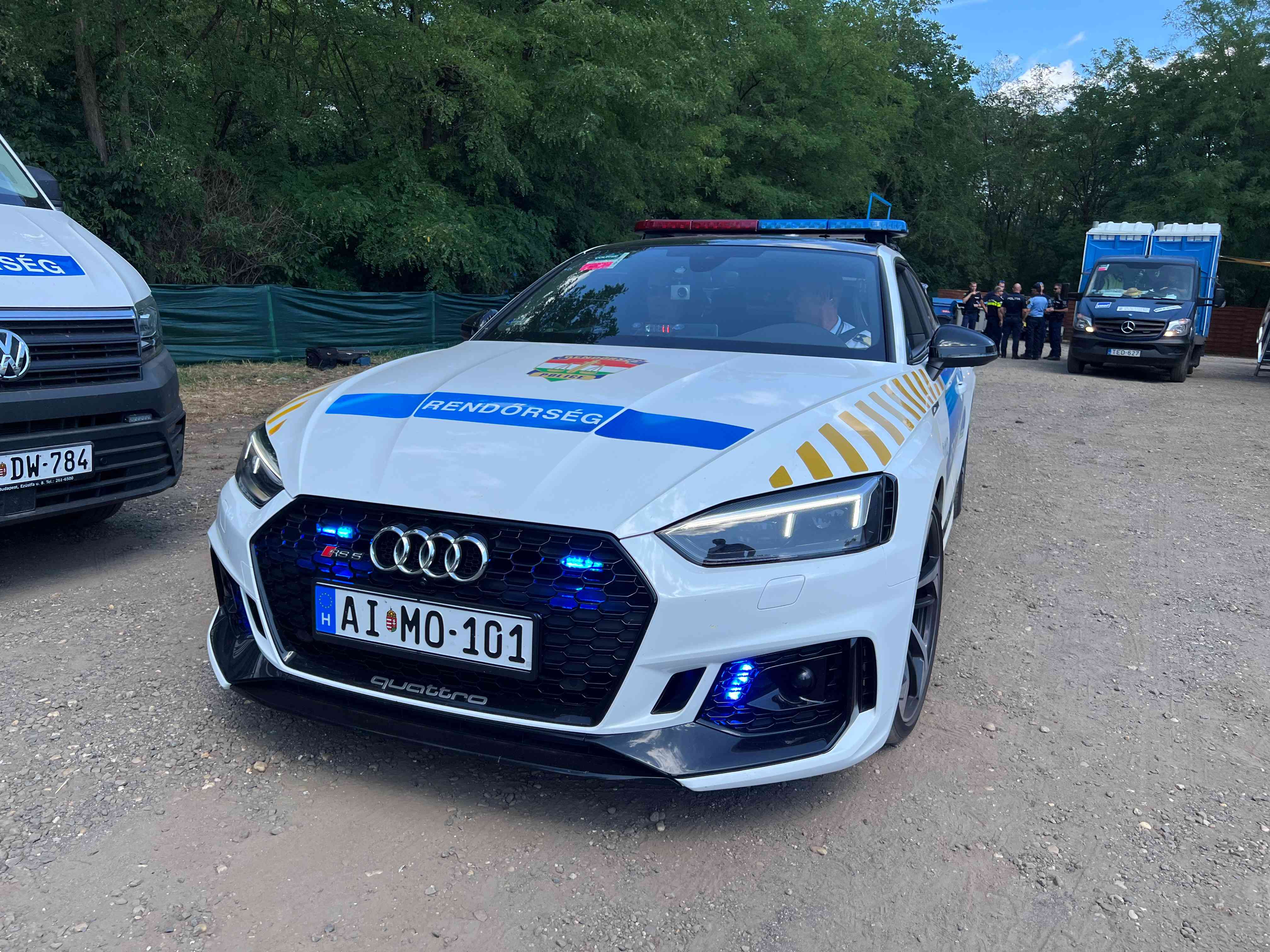 Bevittek minket a Hungaroring rendőrségére 7
