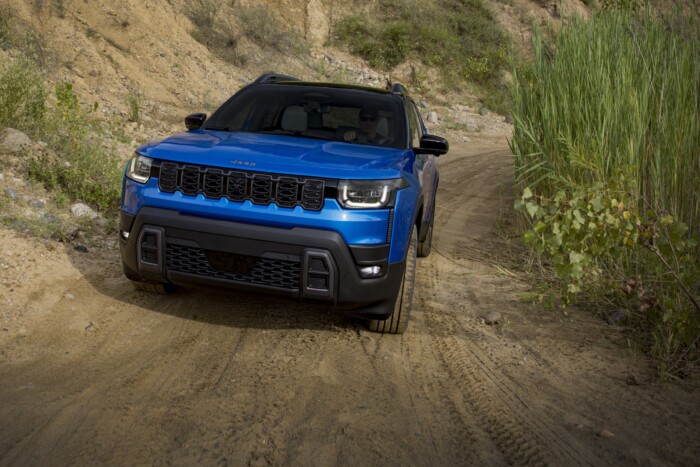 Alfa Romeo-alapokra épül az új Jeep SUV 7