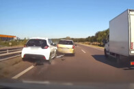 Mentőhelikopter az M3-ason, súlyos baleset történt, teljes útlezárás 2