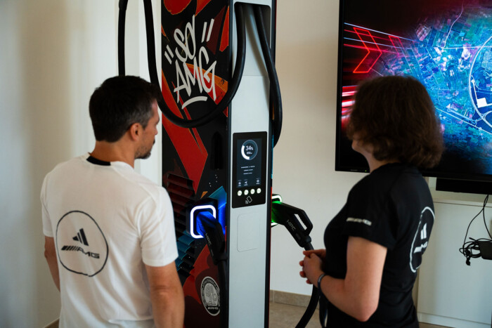 Te mit csinálnál 1300 lóerővel? 15