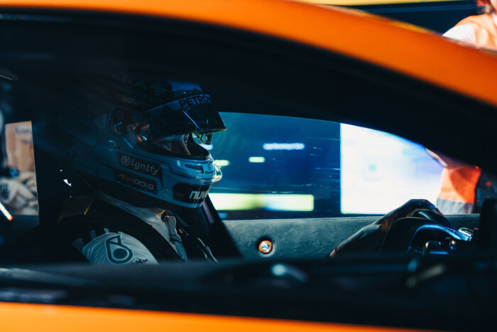 Te mit csinálnál 1300 lóerővel? 8