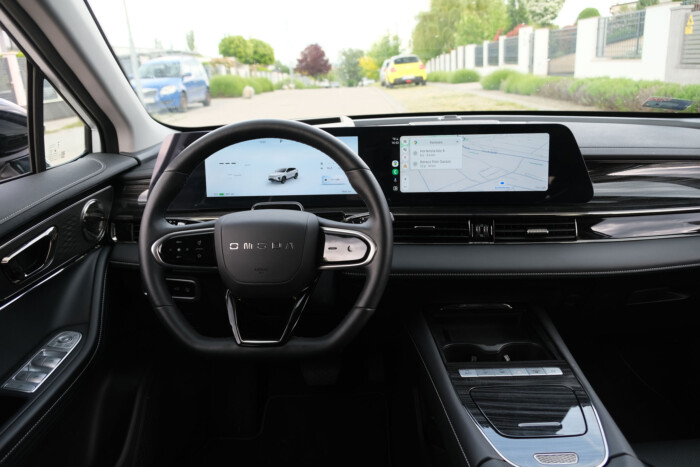 Ezen az autón nem fognak ki a magyar utak 23