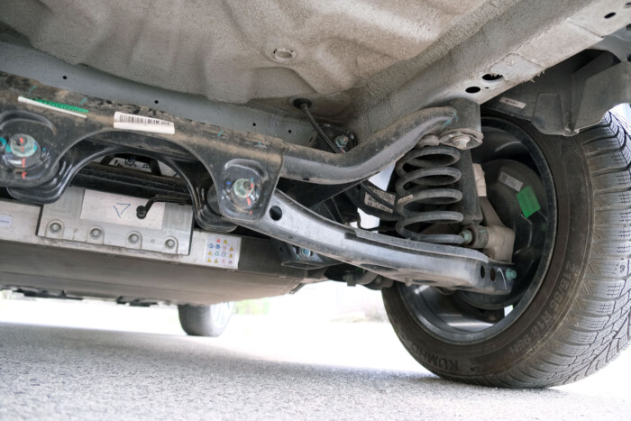 Ezen az autón nem fognak ki a magyar utak 19